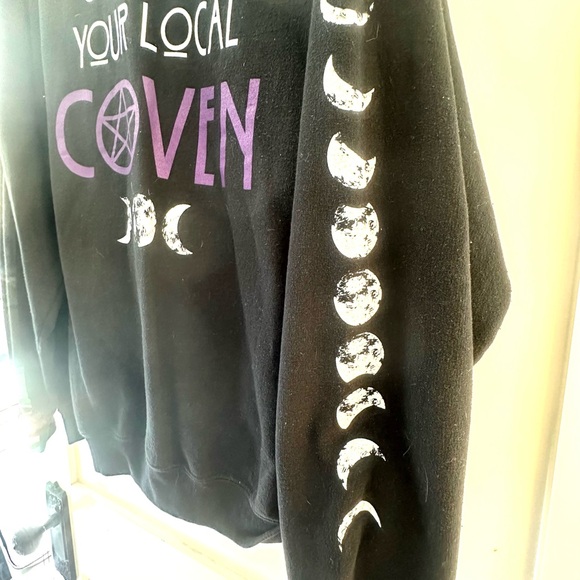 Support Your Local Coven - Sweatshirt - Sz XL - Picture 2 of 3